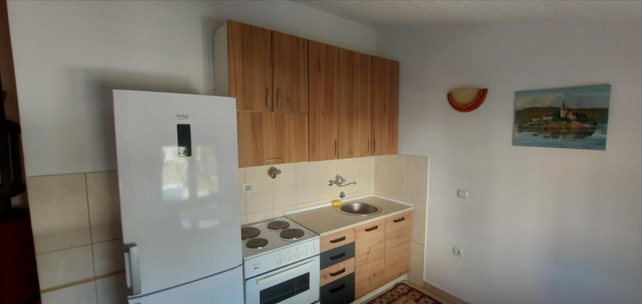 Apartments Bojanovic Сутоморе Экстерьер фото