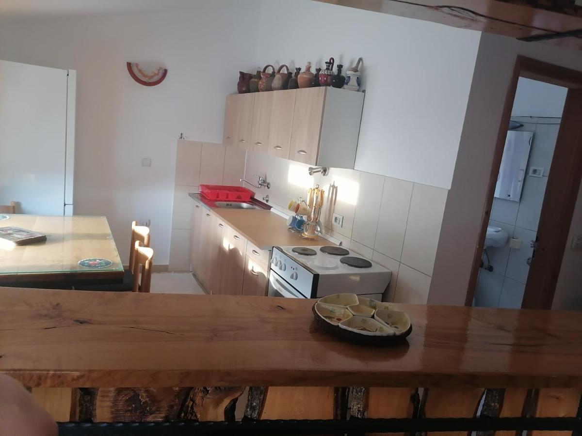 Apartments Bojanovic Сутоморе Экстерьер фото